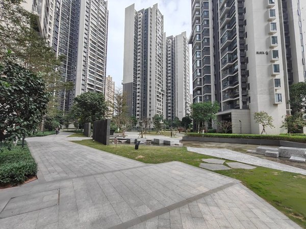 广州荔湾芳村保利花海湾芳村 保利花海湾 精装修3房 家具齐全 环境