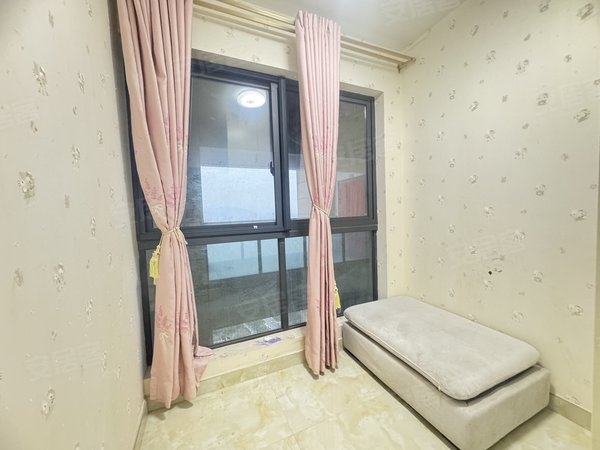 金华东阳东阳市中心世贸华庭银泰附近 世贸华庭 3房 精装修 拎包入住 民用水电 包物业出租房源真实图片