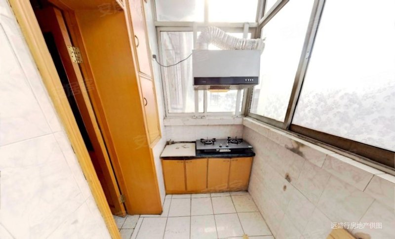 玉峰花园核心地段核心位置房诚意出售