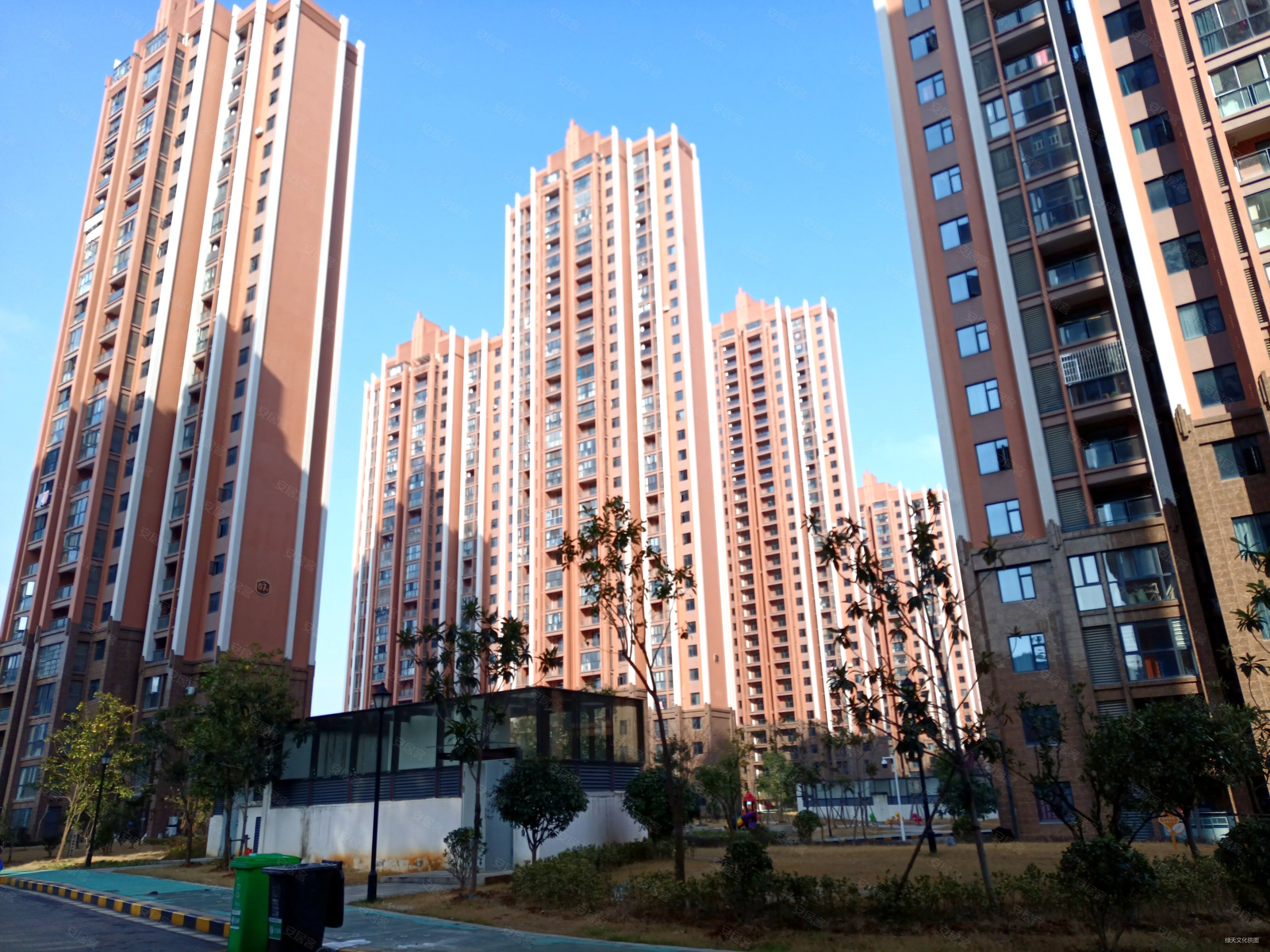 首付25万 对口江夏一中 江南花山郡 2室2厅 中间楼层