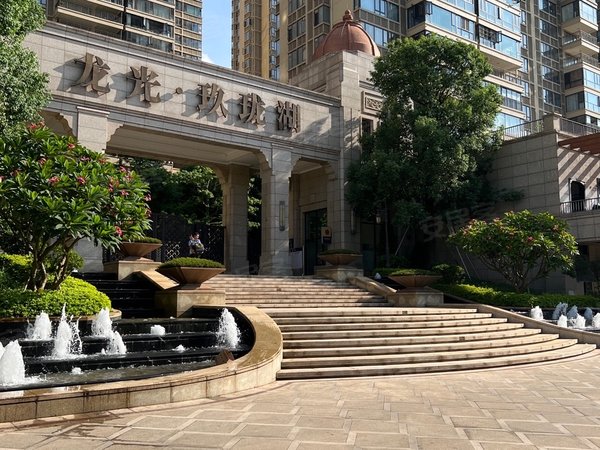南宁良庆良庆周边龙光玖珑湖(一期)出门就是五象湖 龙光玖珑湖3房2厅