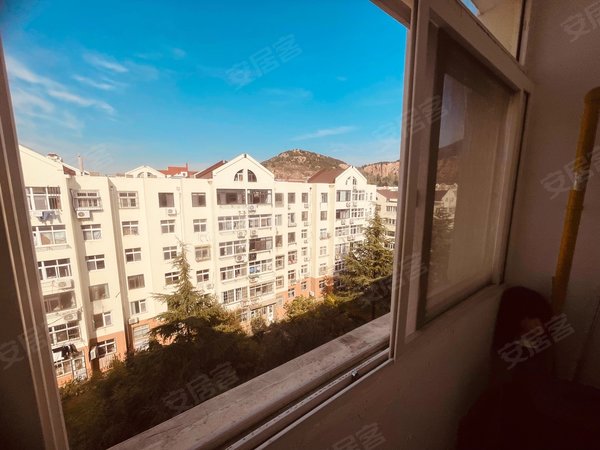 青岛崂山金家岭金岭新村金岭新村 大套三 可办公 可居家 已空房 随时