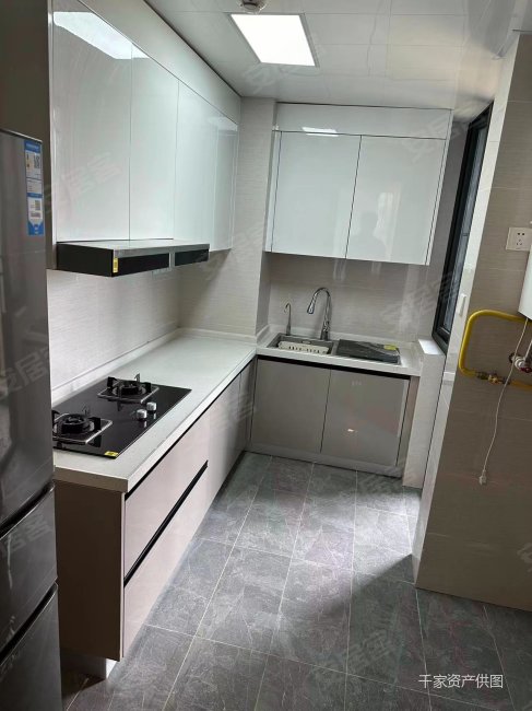 天府香城印象刚需套三双卫配套交通方便房东急出咨询再哲