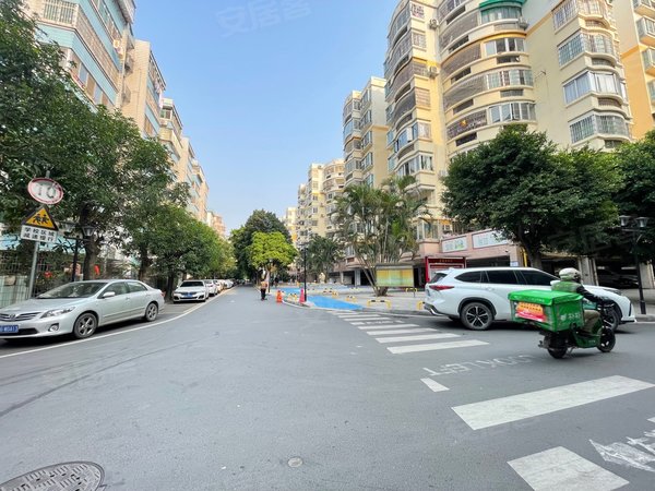 广州黄埔大沙地泰景花园泰景花园 近地铁 安静不吵 舒适电梯三房 家具