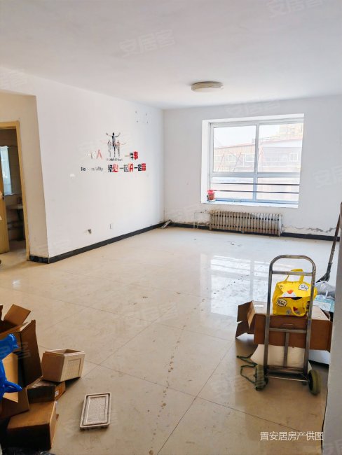 小商品旁正华单价7600带电梯134平100万