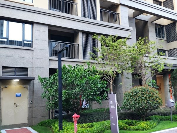 福州鼓楼东街乌山府鼓楼乌山西二环工业路华润万象旁新房乌山府 精装