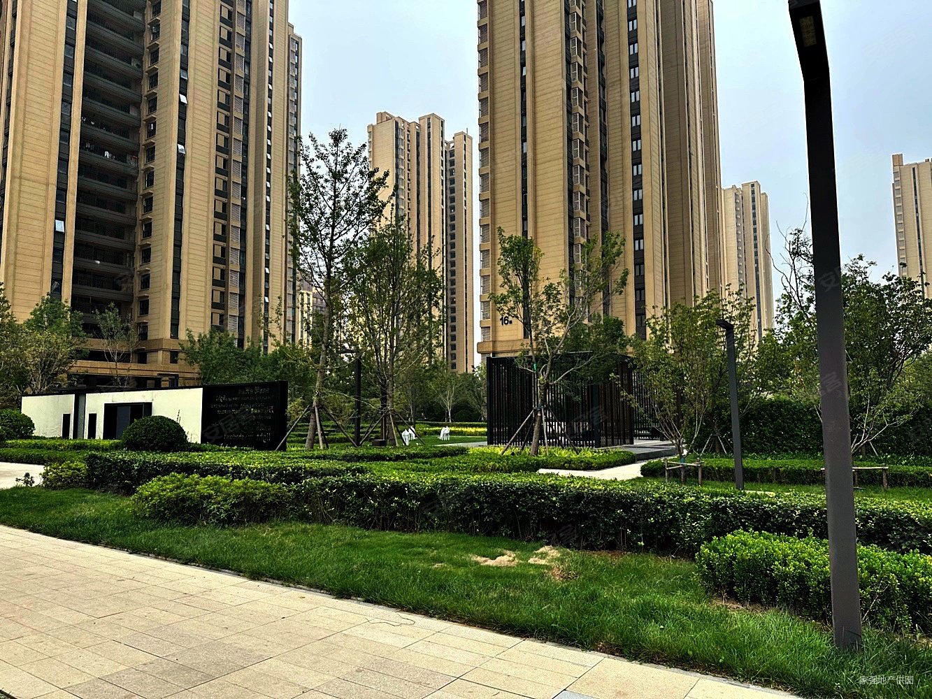 龙湖昱城一期3室2厅1卫86.7㎡南北86万