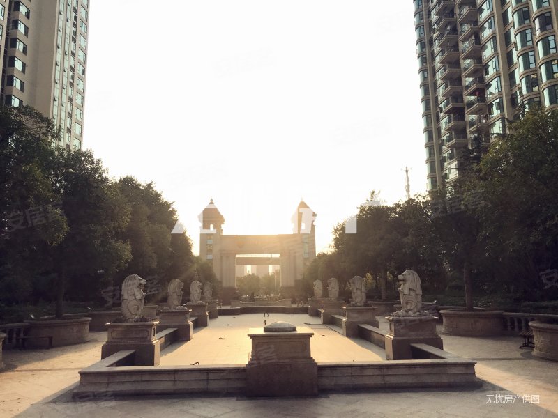 乾坤豪府3室2厅2卫125㎡南北66万