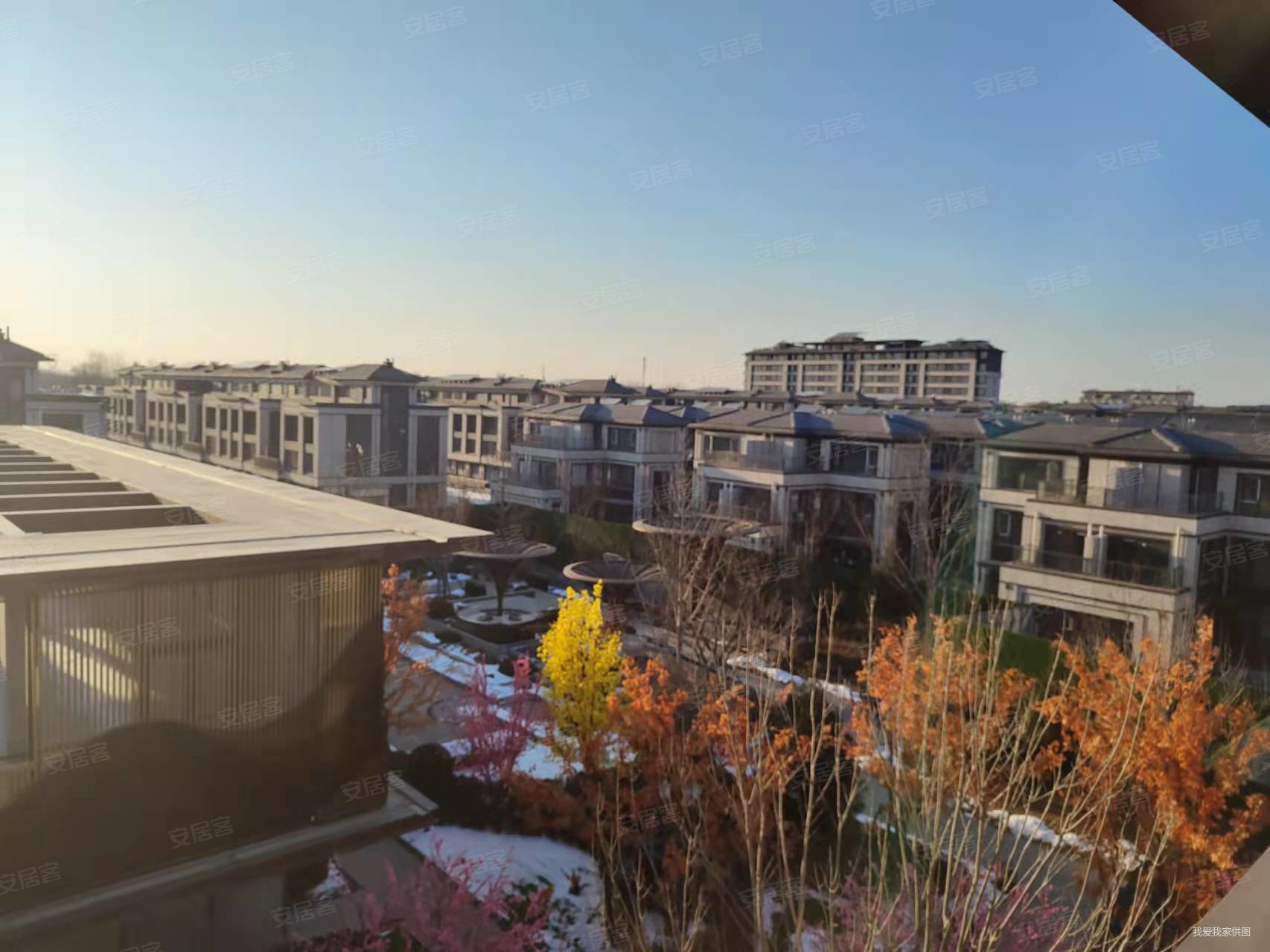 路劲御合院5室2厅4卫306.66㎡南北888.88万