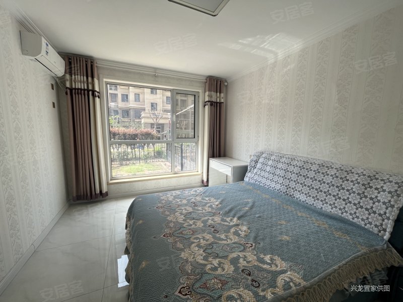 北城壹号 电梯洋房 1楼带花园 2车位1下房