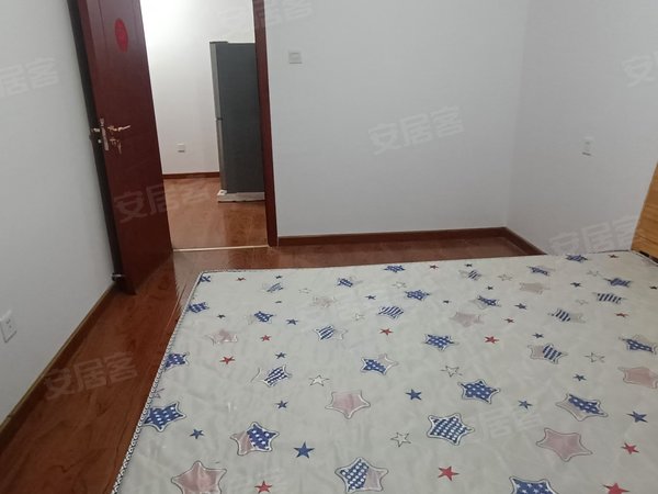 济宁任城车站西路中国院子中国院子,装修,拎包入住,干净,1300元,房子干净,有钥匙出租房源真实图片