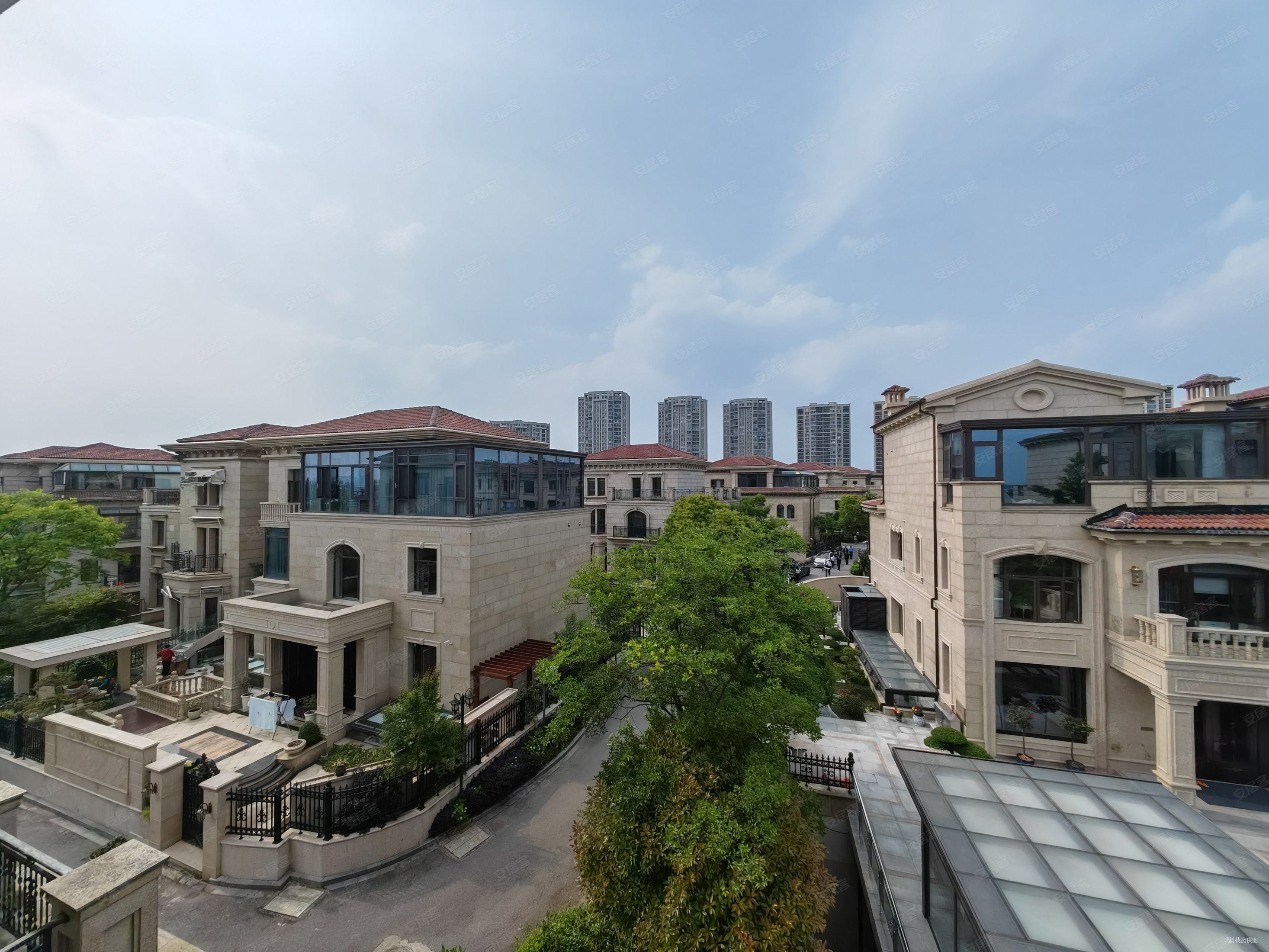 钓鱼台别墅5室3厅4卫348.36㎡南1406万