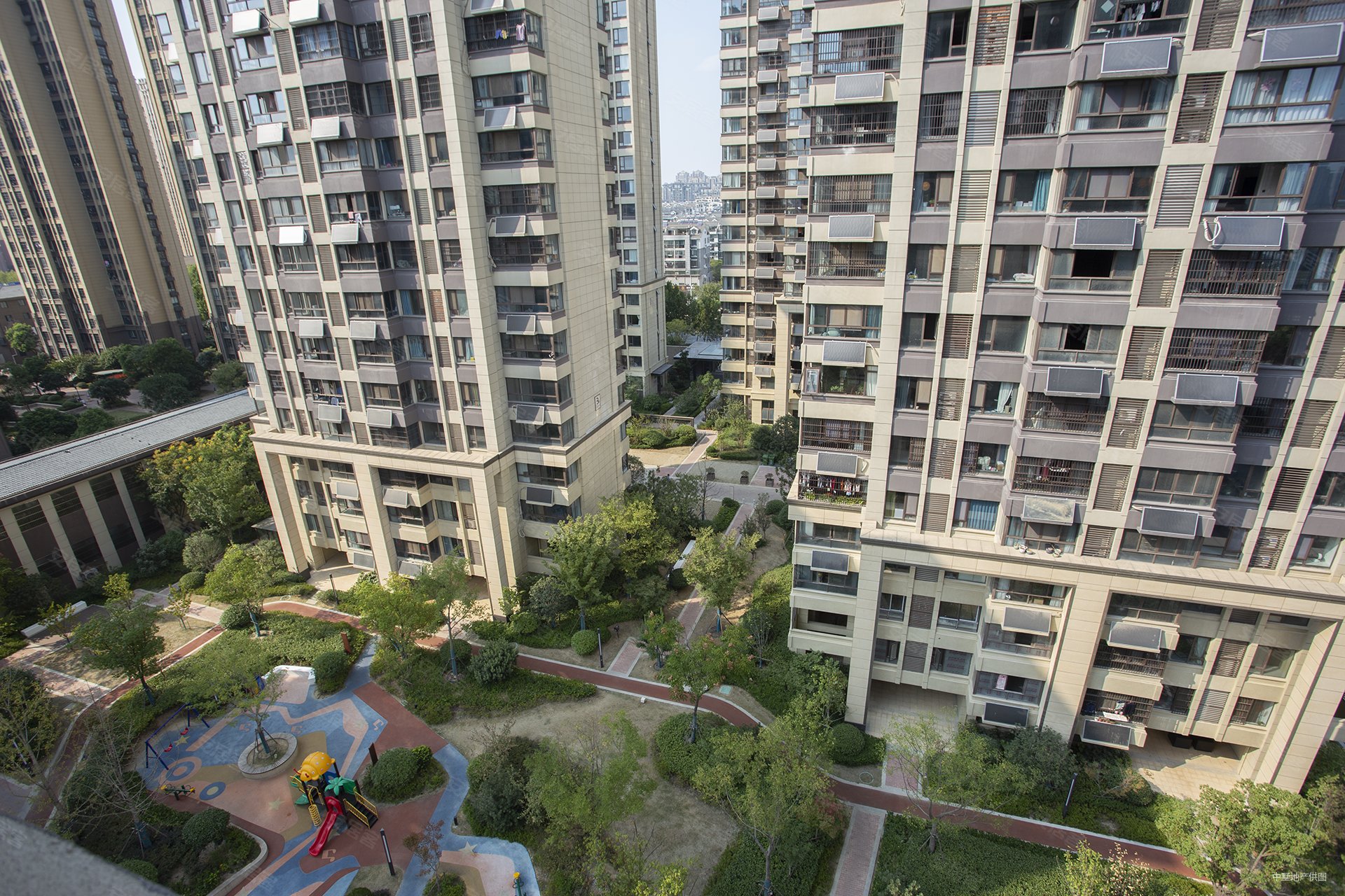 4室2厅跃层洋房128平禹洲珑玥湾公园房