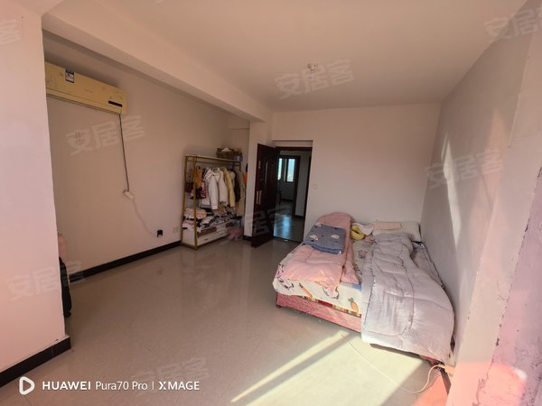 金华东阳东阳市中心海德公园A区海德跃层五房，三万一年出租房源真实图片