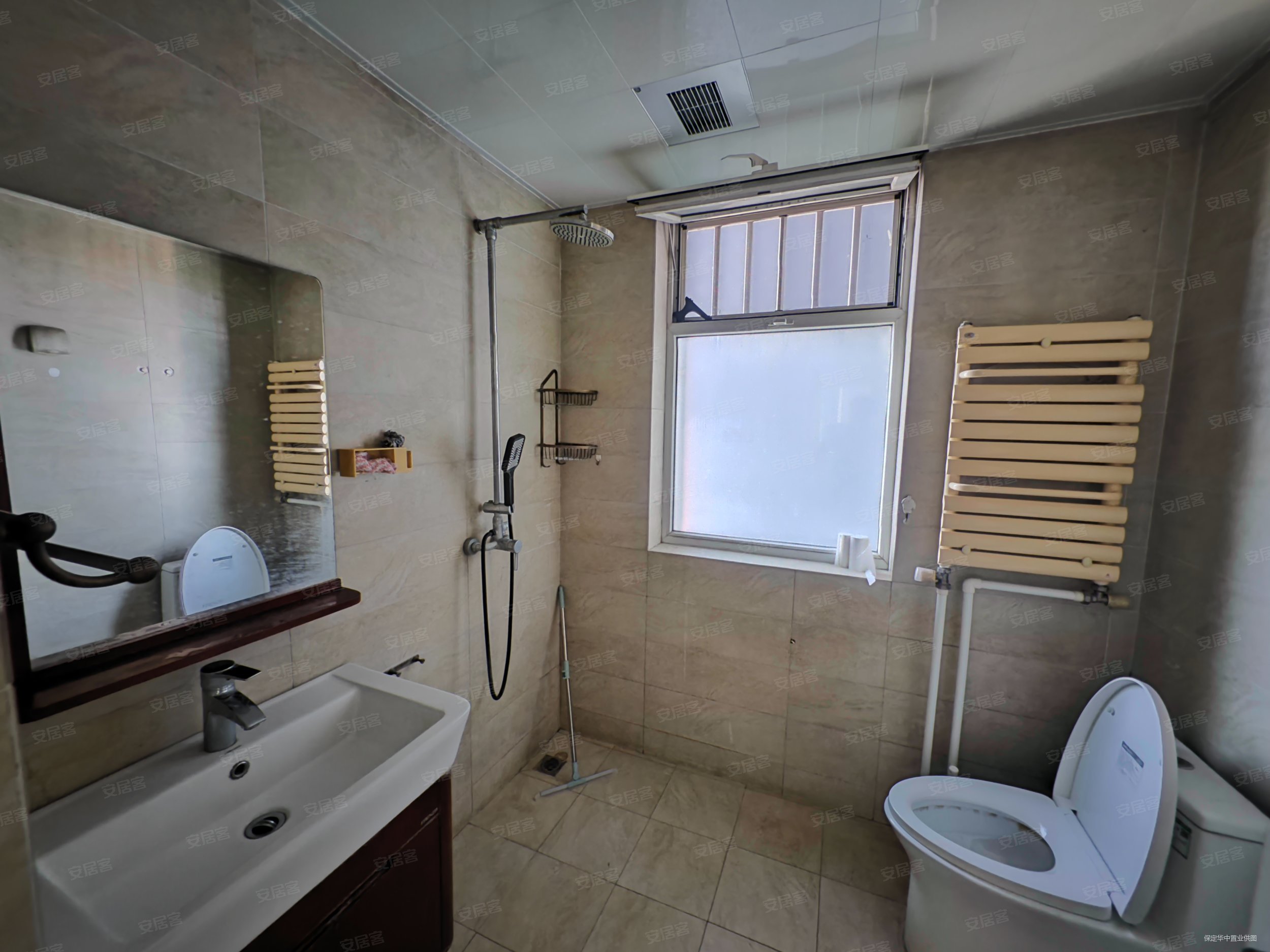 秀兰尚城2室2厅1卫91.58㎡南78万