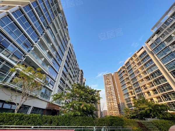 深圳龙华民治红山6979地铁口,红山6979,公寓住宅全新装修居家三房出租