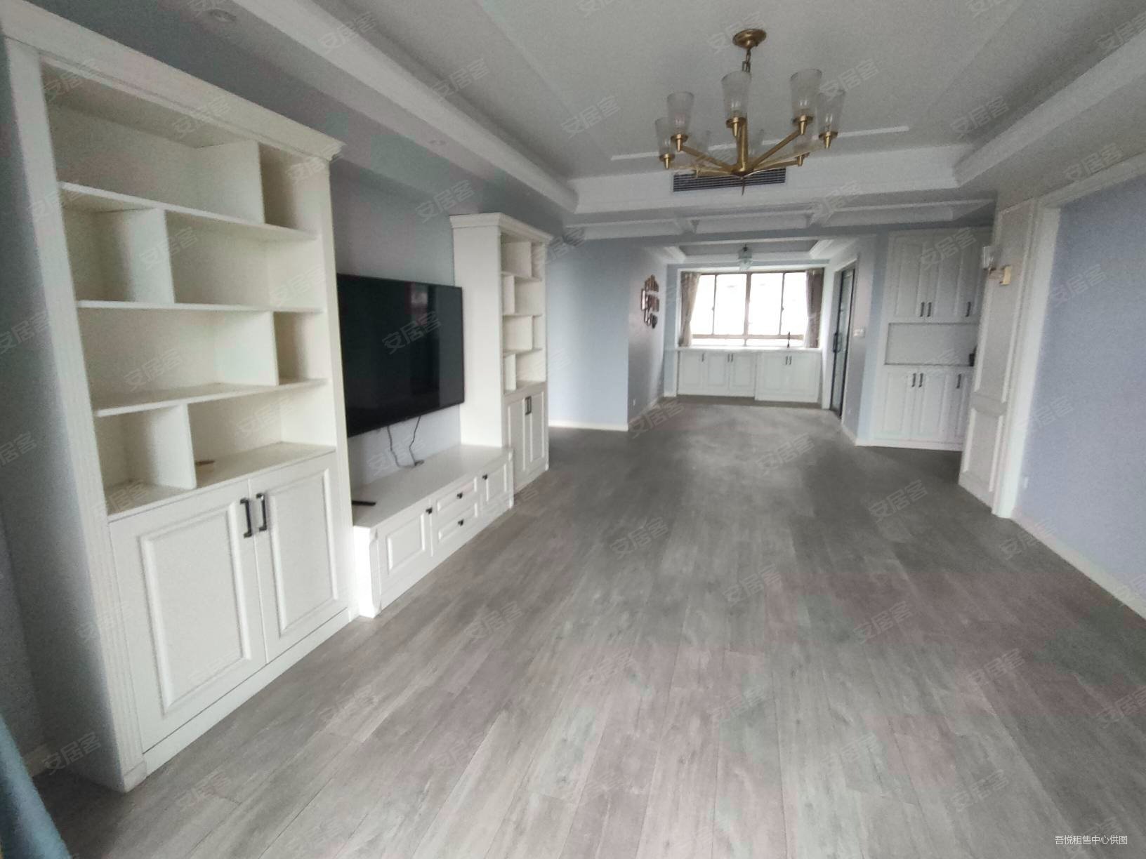 全新装修好楼层!中联铂悦北欧风全屋地板