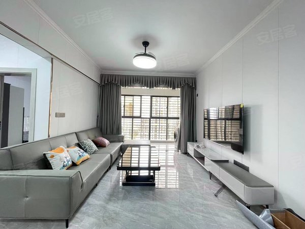 泉州晋江世茂御龙湾嘉豪御景免停车费 新上 龙湖旁嘉豪御景 全配精装3