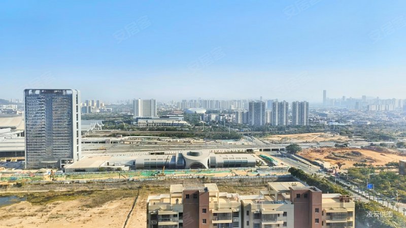 新城际广场出售高层朝南方正毛坯两房满二三面采光靠近地铁口