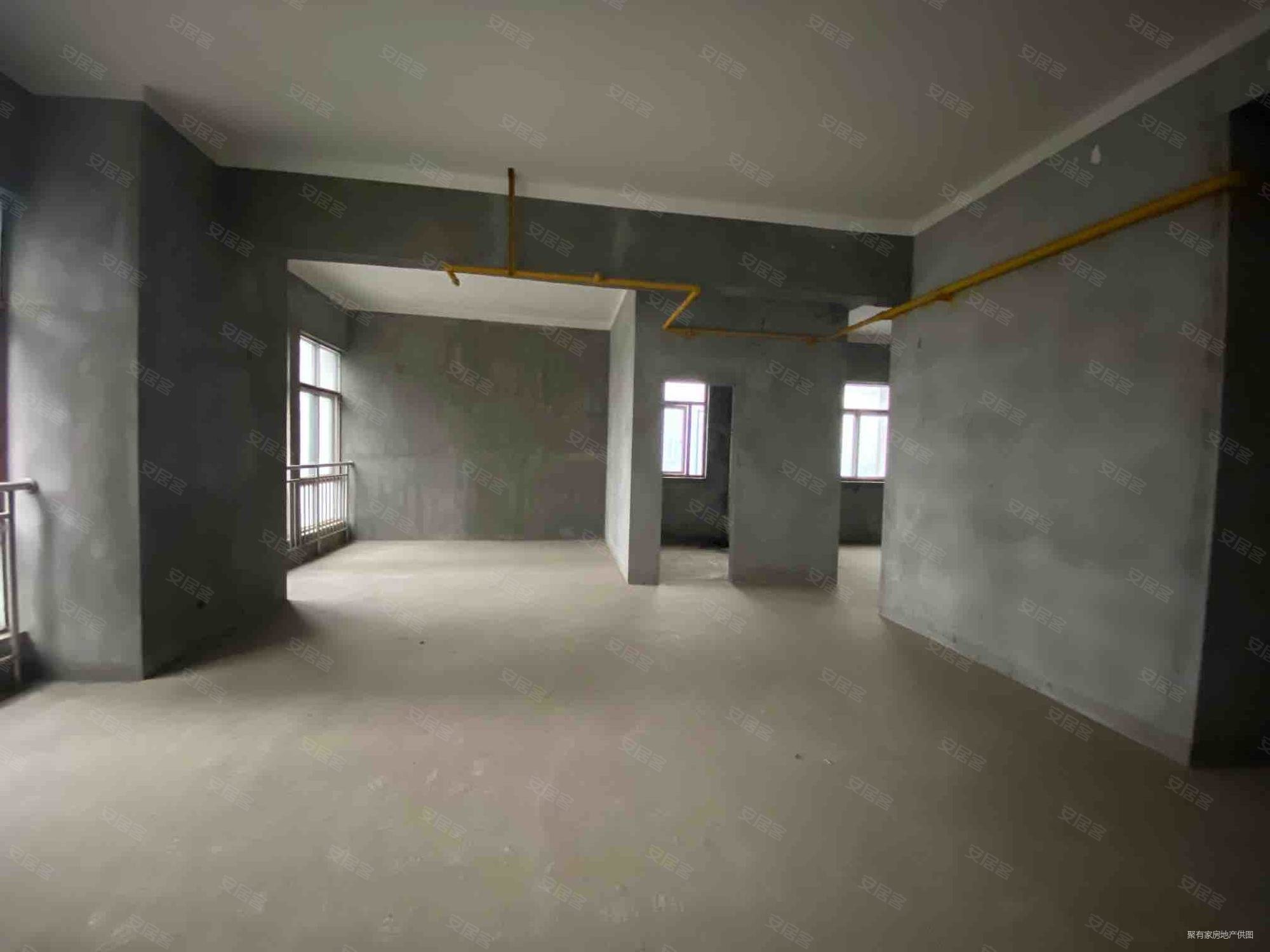 武湖新天地南区房龄新电梯房南向采光好满二近地铁