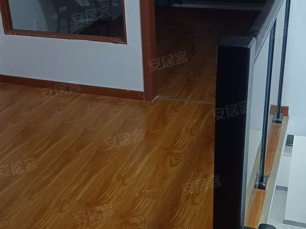 青岛城阳上马卓越嘉悦(商住楼)卓越嘉悦(商住楼) 2室1厅1卫 电梯房 39平米出租房源真实图片