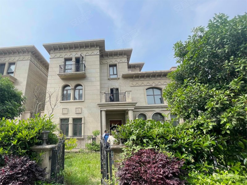 独座钓鱼台,钓鱼台别墅二手房,1208万,5室3厅,5卫,544.