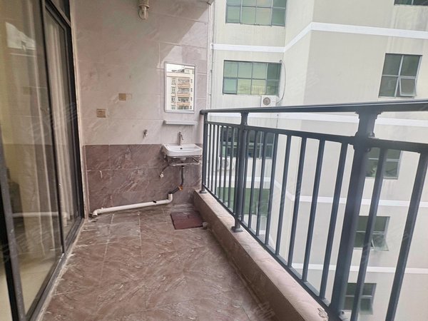 深圳龙岗爱联太平村(甄选好房)爱联地铁站 精装一房 拎包入住 随时