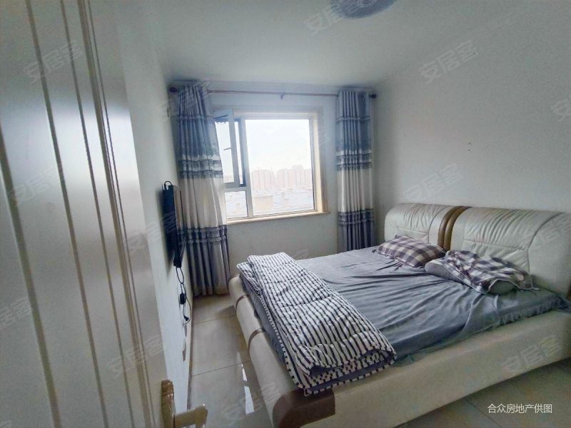 吾悦广场,成熟商圈,采光好,标准格局,澳海梦想城二手房,60万,2室2厅,1