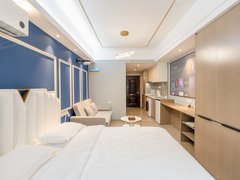 日照东港山海天无中介费 可月付 近万达 可做饭投影空调热水器 老板超好哦！出租房源真实图片