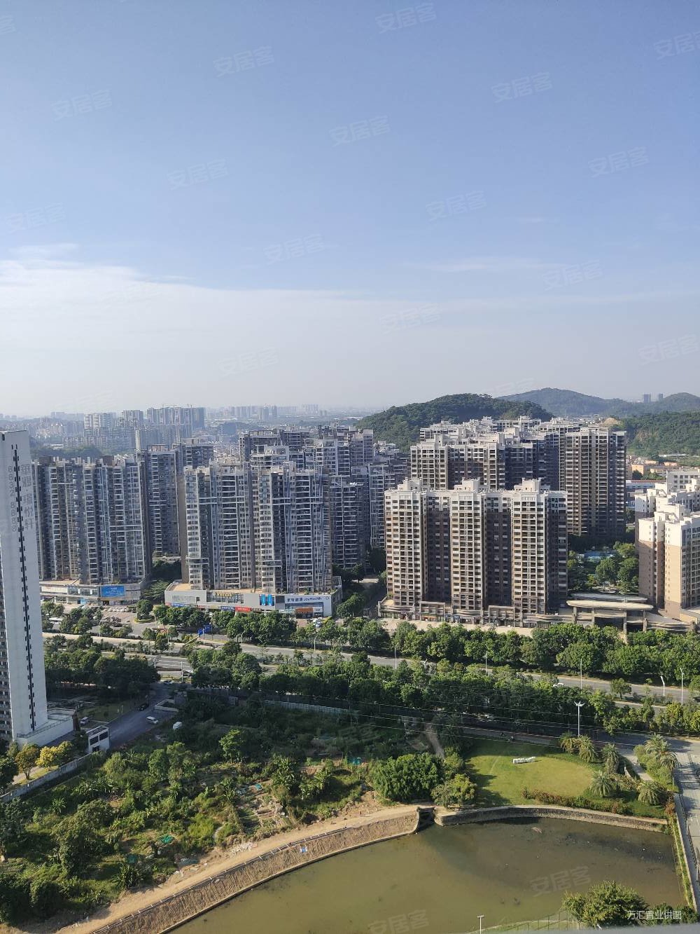 万科柏悦湾顶楼三层复式带天台一线高尔夫场景南北通