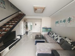 铜川耀州耀州中央广场大耀城周边 4室2厅 带露台 拎包入住 长期出租 半年付款出租房源真实图片