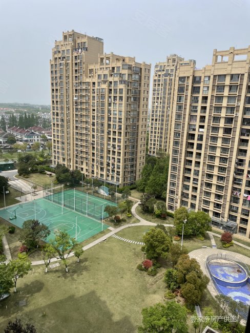 清新装修,看中价格好谈,华府庄园好楼层精装两房急售