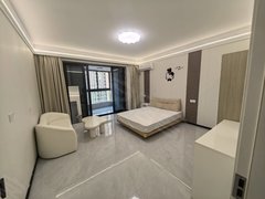 杭州临平临平临平银泰城艺尚小镇附近朝南超大阳台 独厨独卫拎包入住押一付一出租房源真实图片