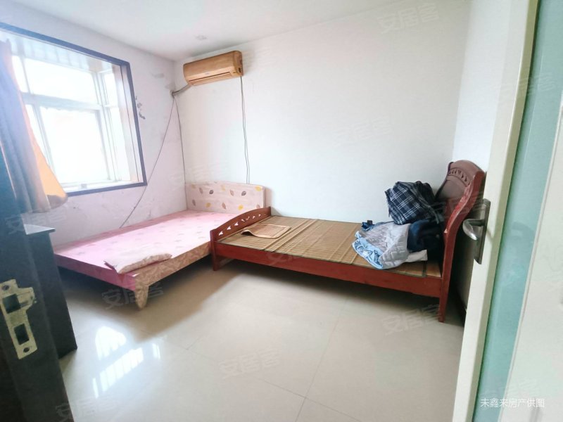 急售49w实验运中瑞金公寓大三室送储藏室