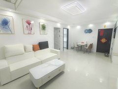 盘锦兴隆台步行街锦富花园拎包入住,精装修,租一天没住过,手慢无出租房源真实图片