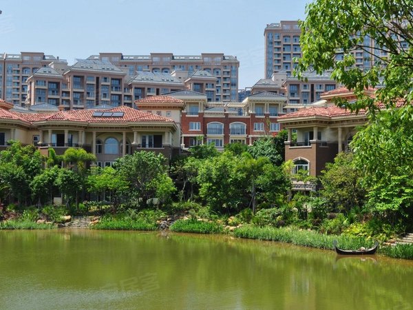 深圳龙岗横岗振业城(北区别墅)振业城342平豪装空中别墅 大5房家私