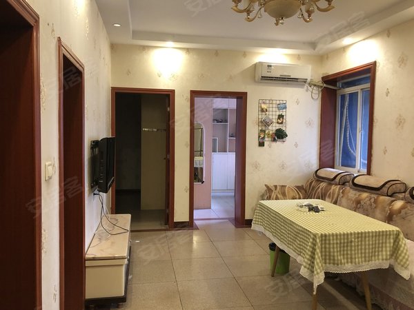 重庆渝中解放碑嘉华大厦必租!好房!视野宽阔!采光好!拎包入住!