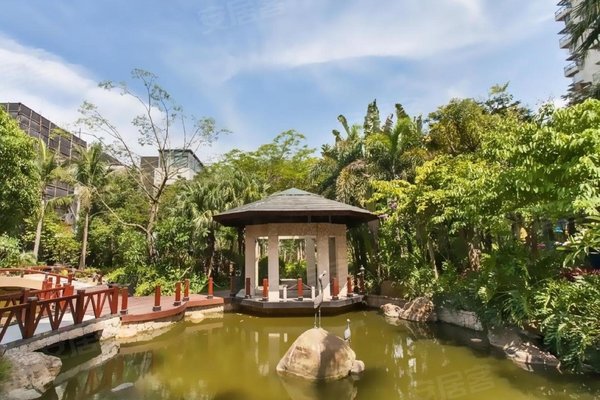 鸿威海怡湾畔花园