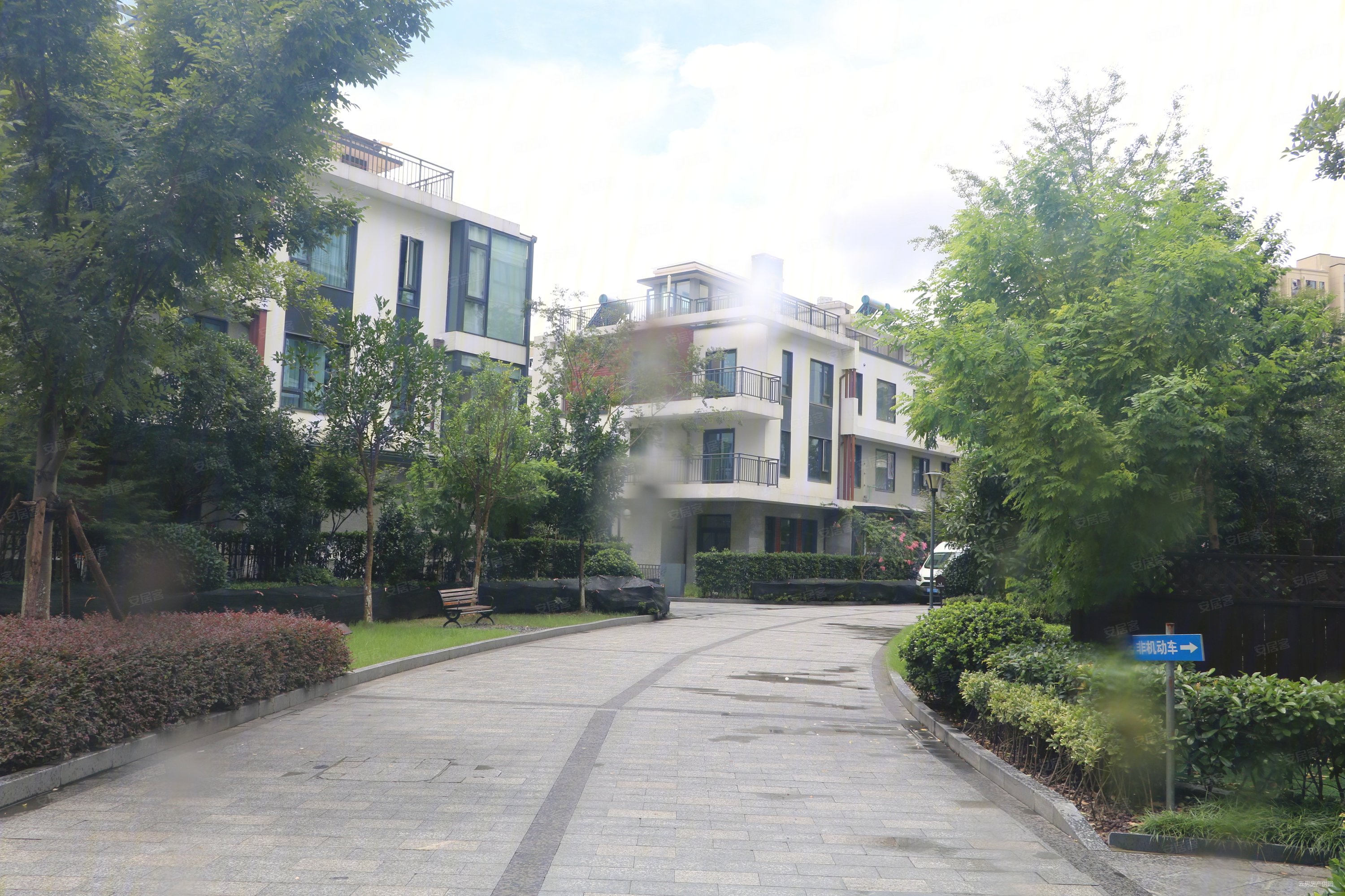 华元花涧堂(别墅)5室2厅4卫244.34㎡南北1060万