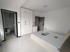 阿克苏阿克苏市阿克苏城区稀有独立卫生间，金兰广场适合附近上班租出租房源真实图片