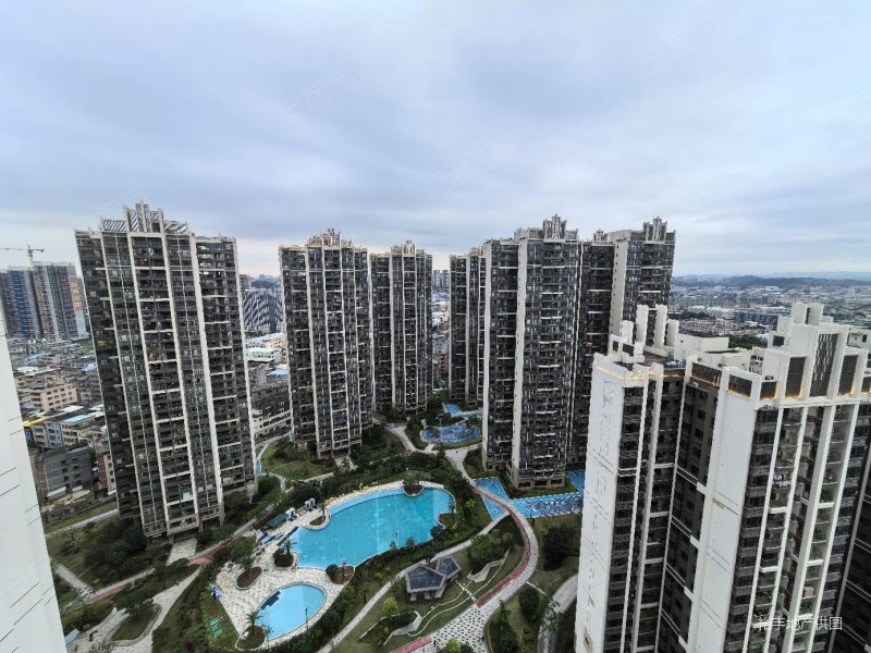 黄江中泰峰境二期   3房2厅2卫全屋定制出售