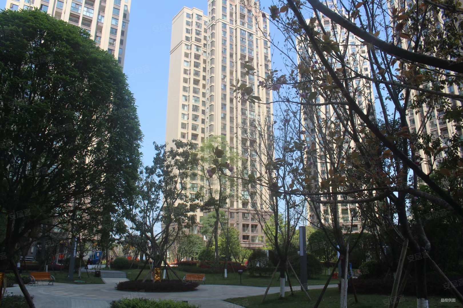 精装套三,合能枫丹铂麓一期二手房,165万,3室2厅,1卫,76平米-成都安居