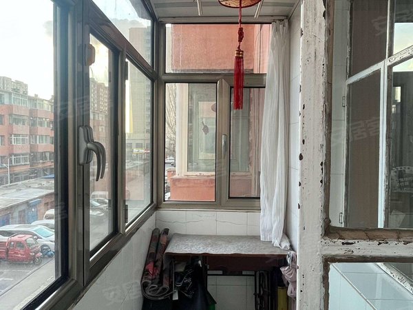 包头九原沙河街水泥厂家属楼水泥厂家属楼 2室1厅1卫 急租房源 家电齐全出租房源真实图片