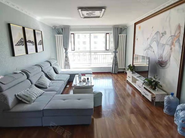 西宁城北柴达木路九号公馆海湖新区萨尔斯堡旁,九号公馆精装修拎包