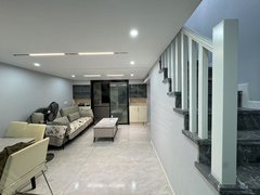 武汉东西湖将军路武汉客厅 白金壳子 南北通透 2室1厅1卫出租房源真实图片