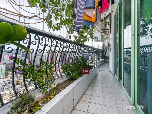 南景苑大厦3室2厅2卫110.6㎡南北560万