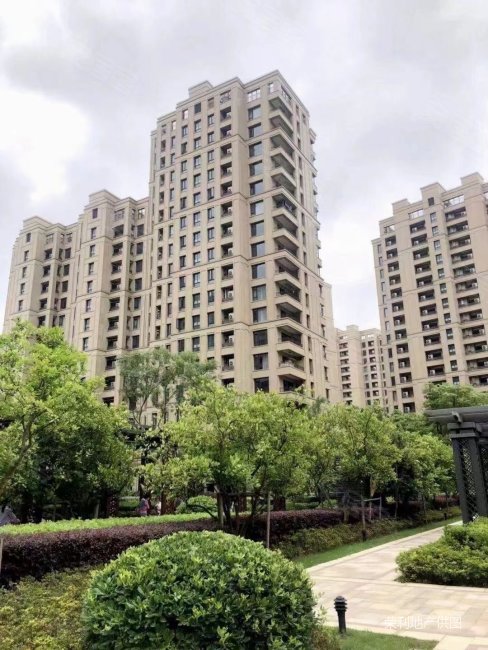 浦发罗兰翡丽2室1厅1卫79.97㎡南560万