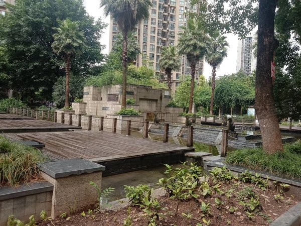 重庆渝北回兴空港环山国际9号线轻轨青岗坪站环山国际精装3房出租