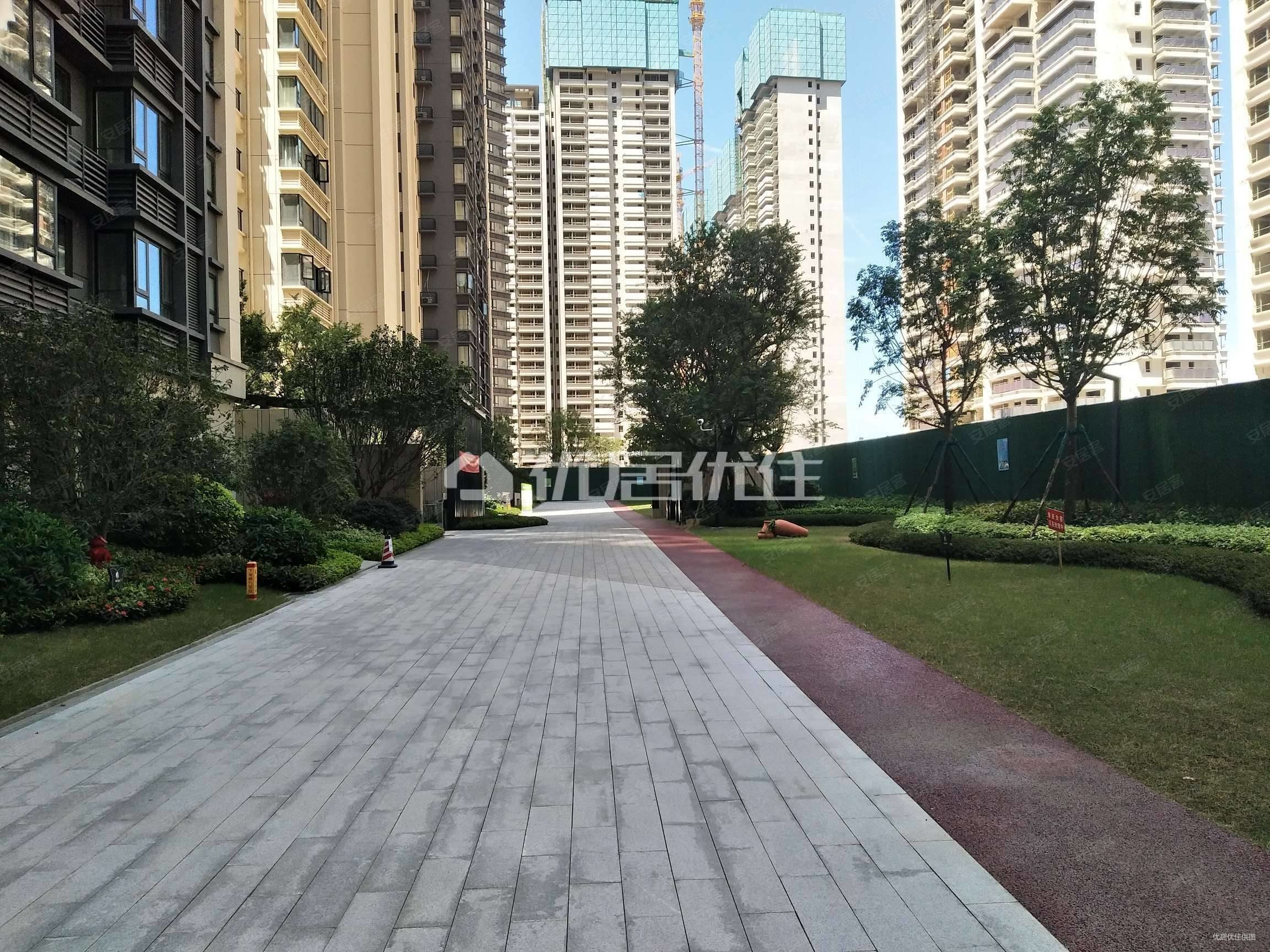 南宁房产网>南宁二手房>良庆二手房>良庆镇二手房>万科金域中央>2304