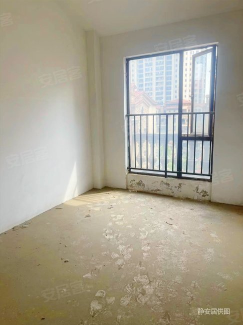 彩虹郡(2期)洋房带大露台 单价低 客厅镂空 双层